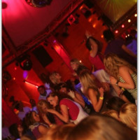 2008-04-20 - Cool - Let there be house 105