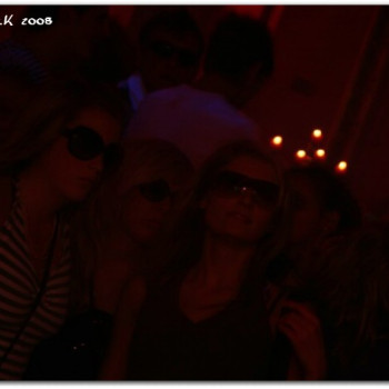 2008-04-20 - Cool - Let there be house 113