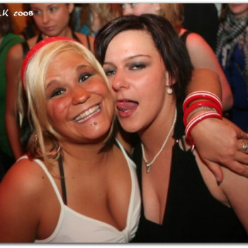 2008-04-20 - Cool - Let there be house 116