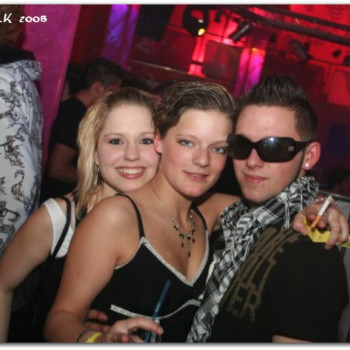 2008-04-20 - Cool - Let there be house 138