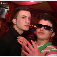 2008-04-20 - Cool - Let there be house 170