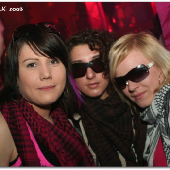 2008-04-20 - Cool - Let there be house 208