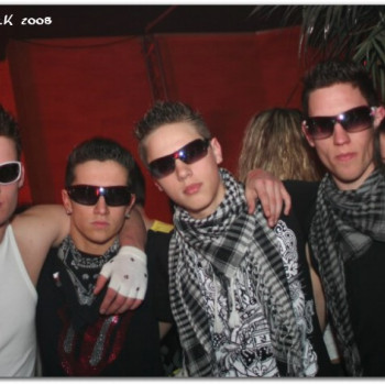 2008-04-20 - Cool - Let there be house 219