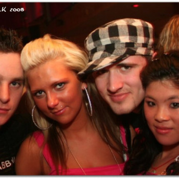 2008-04-20 - Cool - Let there be house 248