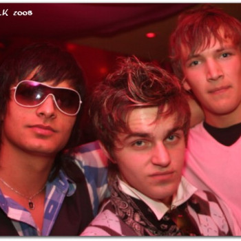 2008-04-20 - Cool - Let there be house 254