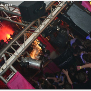 2008-04-20 - Cool - Let there be house 308