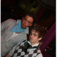 2008-04-20 - Cool - Let there be house 33