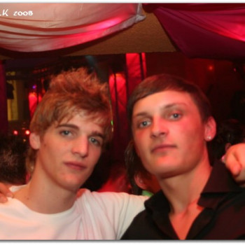 2008-04-20 - Cool - Let there be house 364