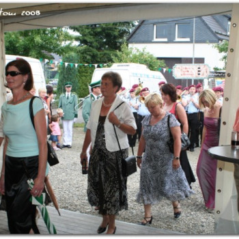 2008-07-27 - Iseringhausen - Schuetzenfest - Festzug 104