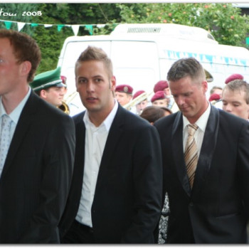 2008-07-27 - Iseringhausen - Schuetzenfest - Festzug 125