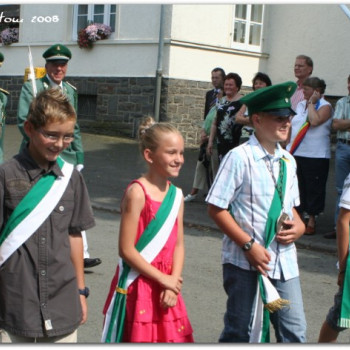 2008-07-27 - Iseringhausen - Schuetzenfest - Festzug 27