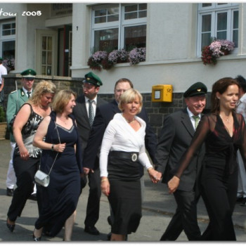 2008-07-27 - Iseringhausen - Schuetzenfest - Festzug 45