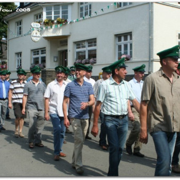 2008-07-27 - Iseringhausen - Schuetzenfest - Festzug 90