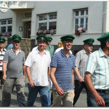2008-07-27 - Iseringhausen - Schuetzenfest - Festzug 91
