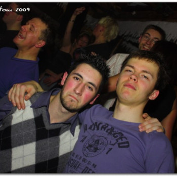 035