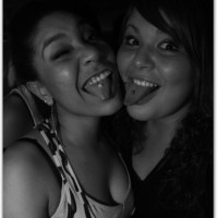 049