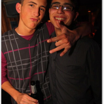 095